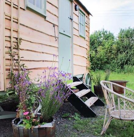 The Shepherds Hut Shrewsbury Zewnętrze zdjęcie